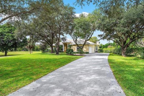 7273 NW 63rd Way Parkland FL 33067
