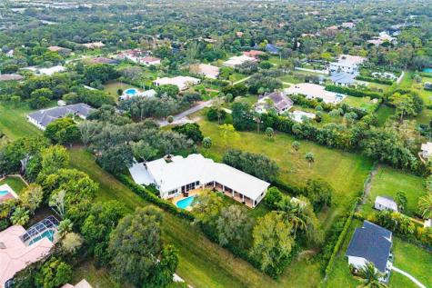 7273 NW 63rd Way Parkland FL 33067
