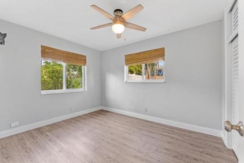 2811 NE 45th Street Lighthouse Point FL 33064