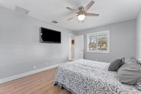 2811 NE 45th Street Lighthouse Point FL 33064