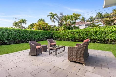 2811 NE 45th Street Lighthouse Point FL 33064