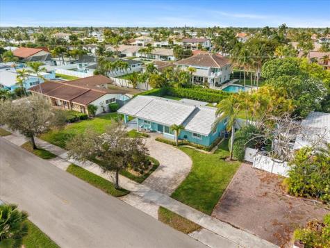 2811 NE 45th Street Lighthouse Point FL 33064