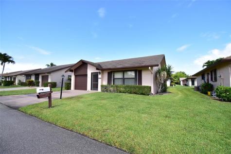 3305 Silver Buttonwood Drive Greenacres FL 33463
