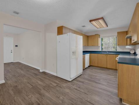 5372 NW 5th Avenue Oakland Park FL 33309