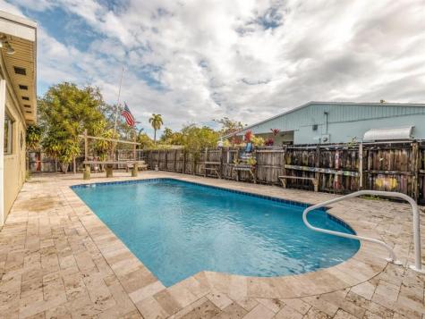 5372 NW 5th Avenue Oakland Park FL 33309