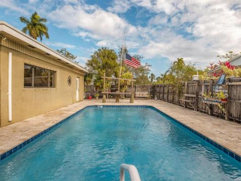 5372 NW 5th Avenue Oakland Park FL 33309