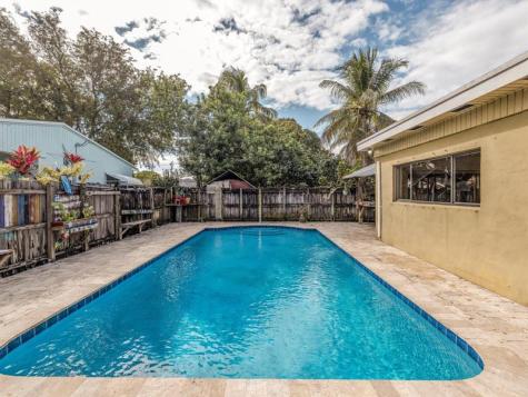 5372 NW 5th Avenue Oakland Park FL 33309
