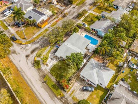 5372 NW 5th Avenue Oakland Park FL 33309