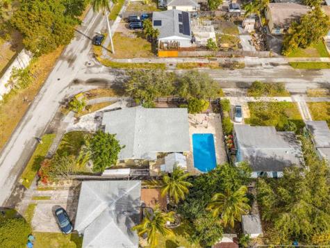5372 NW 5th Avenue Oakland Park FL 33309