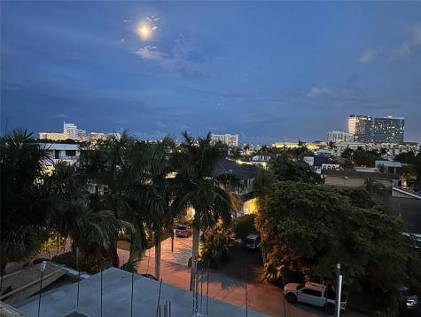 1701 SE 12th Court Fort Lauderdale FL 33316