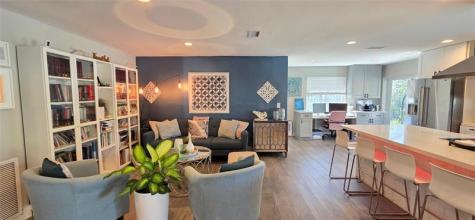 688 NW 100th Lane Coral Springs FL 33071