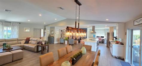 688 NW 100th Lane Coral Springs FL 33071