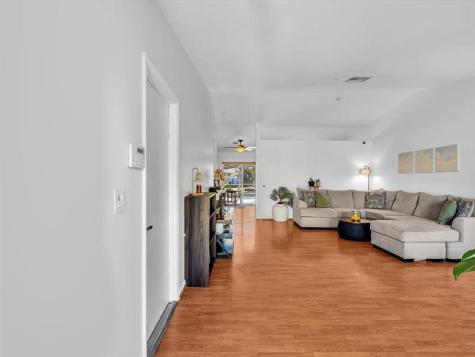 895 NW 87th Avenue Coral Springs FL 33071