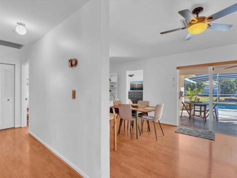 895 NW 87th Avenue Coral Springs FL 33071