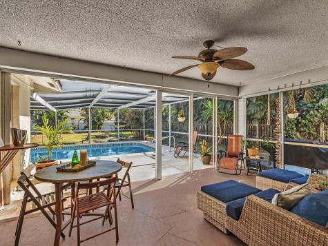 895 NW 87th Avenue Coral Springs FL 33071