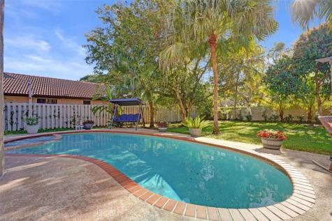 14240 Harpers Ferry Street Davie FL 33325