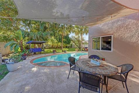 14240 Harpers Ferry Street Davie FL 33325