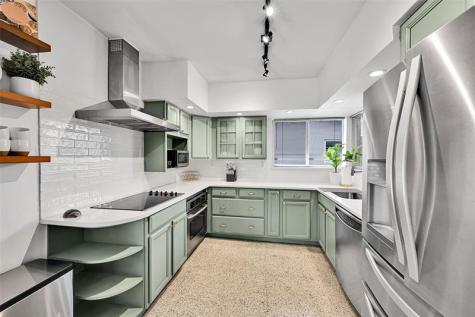 818 NE 18th Street Fort Lauderdale FL 33305