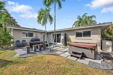 818 NE 18th Street Fort Lauderdale FL 33305