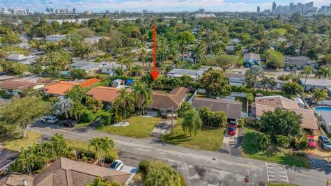 818 NE 18th Street Fort Lauderdale FL 33305