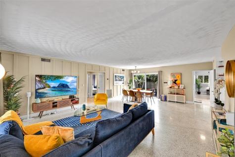 818 NE 18th Street Fort Lauderdale FL 33305