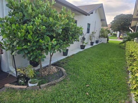2098 SW 17th Drive Deerfield Beach FL 33442