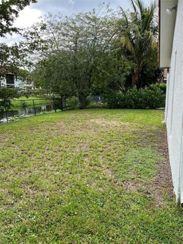 8952 NW 25th Court Coral Springs FL 33065