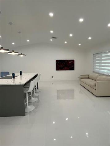 8952 NW 25th Court Coral Springs FL 33065