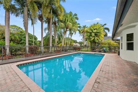 5321 NW 89th Drive Coral Springs FL 33067