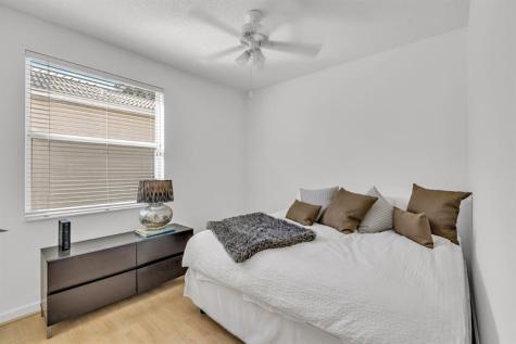 12040 NW 49th Drive Coral Springs FL 33076