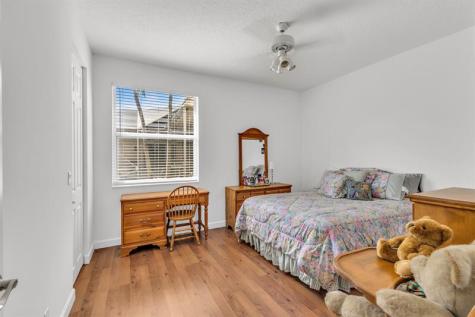 12040 NW 49th Drive Coral Springs FL 33076