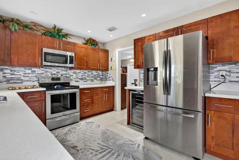 301 SE 8th Court Pompano Beach FL 33060