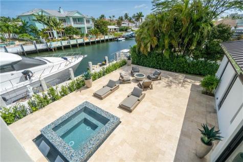 2349 NE 24th Street Lighthouse Point FL 33064