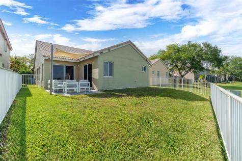 1525 Salerno Circle Weston FL 33327