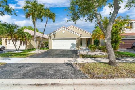 1525 Salerno Circle Weston FL 33327