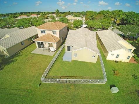 1525 Salerno Circle Weston FL 33327