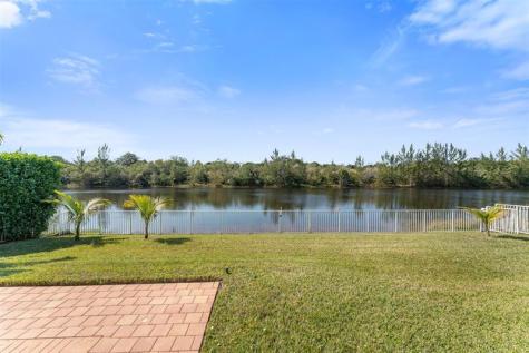 5318 SW 195th Terrace Miramar FL 33029
