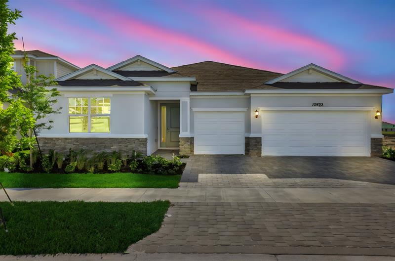 10692 NW Suncrest Lp Port St Lucie FL 34987