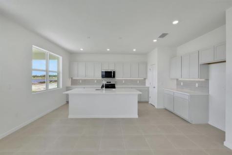 10692 NW Suncrest Lp Port St Lucie FL 34987