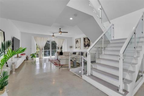 303 SW 9th Street Fort Lauderdale FL 33315