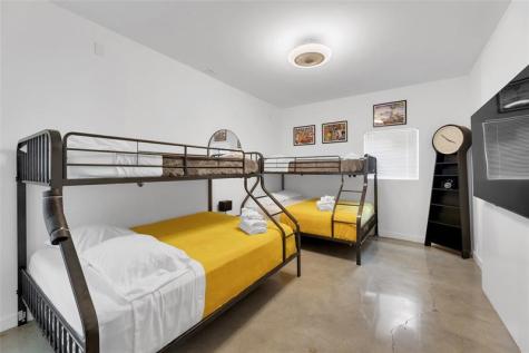 303 SW 9th Street Fort Lauderdale FL 33315