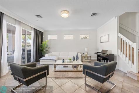 8121 Bautista Way Palm Beach Gardens FL 33418