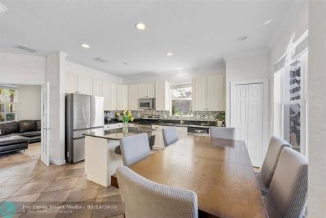 8121 Bautista Way Palm Beach Gardens FL 33418