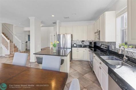 8121 Bautista Way Palm Beach Gardens FL 33418
