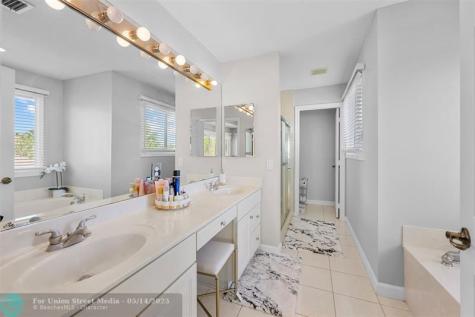 8121 Bautista Way Palm Beach Gardens FL 33418