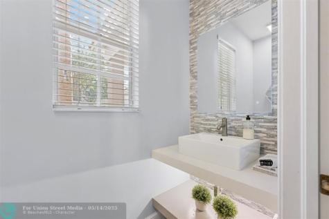 8121 Bautista Way Palm Beach Gardens FL 33418