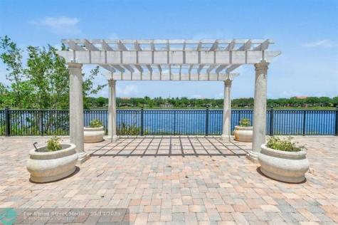 8121 Bautista Way Palm Beach Gardens FL 33418