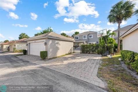 8121 Bautista Way Palm Beach Gardens FL 33418