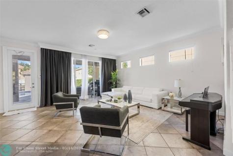 8121 Bautista Way Palm Beach Gardens FL 33418