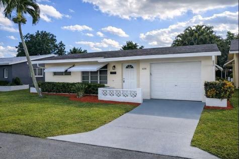 4906 NW 53rd Court Tamarac FL 33319